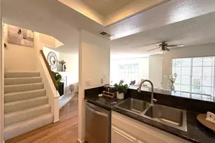 56 Christamon, Irvine, CA 92620 - Photo 13