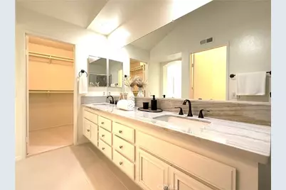56 Christamon, Irvine, CA 92620 - Photo 23