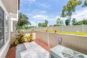 56 Christamon, Irvine, CA 92620 - Photo 3