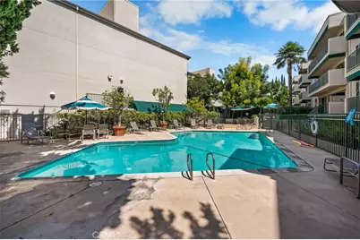 4501 Cedros #220, Sherman Oaks, CA 91403 - Photo 27