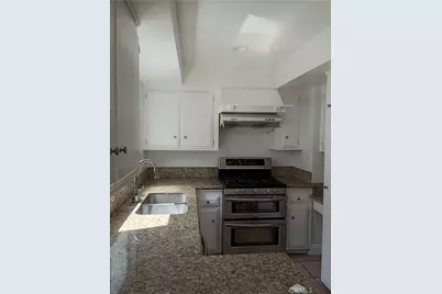 2473 Loma Vista, Pasadena, CA 91104 - Photo 7