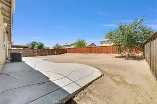 13584 Kitty Hawk, Victorville, CA 92392 - Photo 27