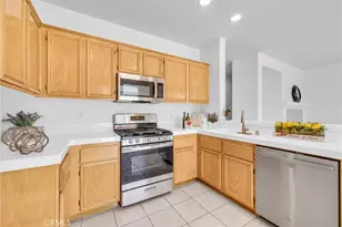 13584 Kitty Hawk, Victorville, CA 92392 - Photo 9