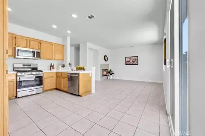 13584 Kitty Hawk, Victorville, CA 92392 - Photo 7
