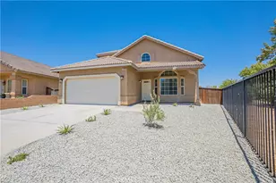 13680 Summit View St, Hesperia, CA 92344 - Photo 3