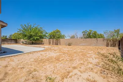 13680 Summit View Street, Hesperia, CA 92344 - Photo 27