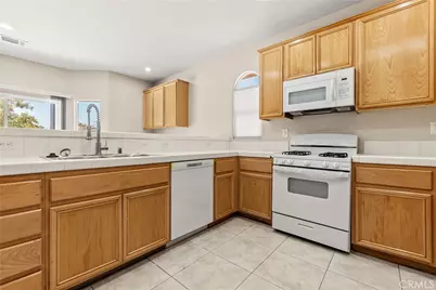 13680 Summit View Street, Hesperia, CA 92344 - Photo 7