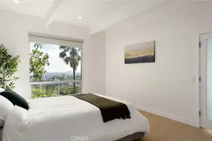 5675 Spreading Oak Dr, Los Angeles, CA 90068 - Photo 9