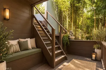 5675 Spreading Oak Dr, Los Angeles, CA 90068 - Photo 29