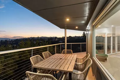 5675 Spreading Oak Dr, Los Angeles, CA 90068 - Photo 23
