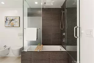 5675 Spreading Oak Dr, Los Angeles, CA 90068 - Photo 17