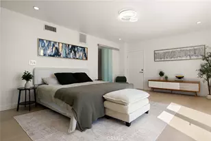 5675 Spreading Oak Dr, Los Angeles, CA 90068 - Photo 13