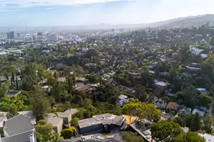 5675 Spreading Oak Dr, Los Angeles, CA 90068 - Photo 37