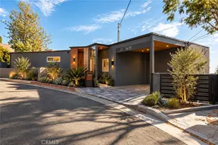 5675 Spreading Oak Dr, Los Angeles, CA 90068 - Photo 27