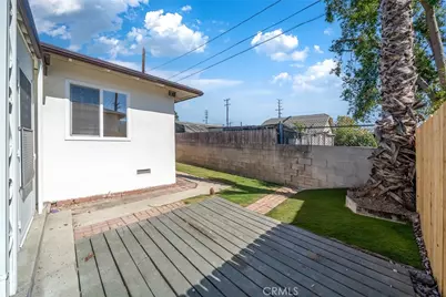 2211 1/8  Casitas Avenue, Altadena, CA 91001 - Photo 15