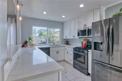 13261 Acoro Place, Cerritos, CA 90703 - Photo 5