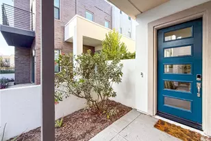121 Novel, Irvine, CA 92618 - Photo 3