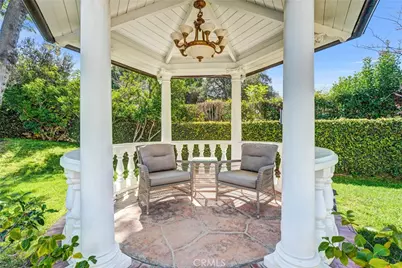 2290 Lombardy, San Marino, CA 91108 - Photo 41