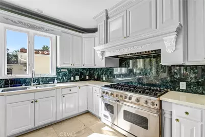 2290 Lombardy, San Marino, CA 91108 - Photo 17