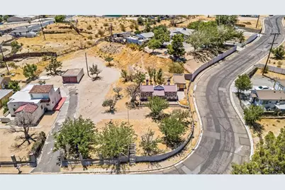 16805 Yucca, Victorville, CA 92395 - Photo 3