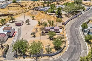 16805 Yucca, Victorville, CA 92395 - Photo 3