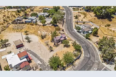 16805 Yucca, Victorville, CA 92395 - Photo 5