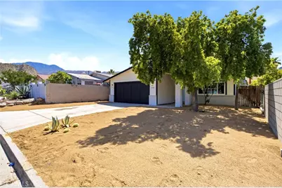 54105 Avenida Mendoza, La Quinta, CA 92253 - Photo 13