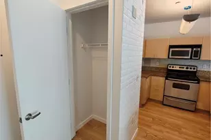 630 W 6th St, Los Angeles, CA 90017 - Photo 11