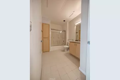 630 W 6th Street #506, Los Angeles, CA 90017 - Photo 13