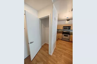 630 W 6th Street #506, Los Angeles, CA 90017 - Photo 11