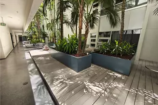 630 W 6th St, Los Angeles, CA 90017 - Photo 25