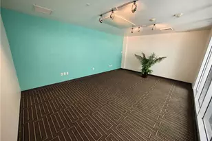 630 W 6th St, Los Angeles, CA 90017 - Photo 17