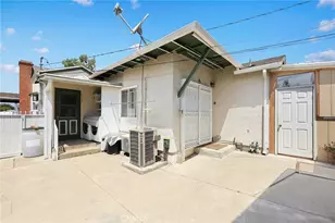 1300 South Date Ave, Alhambra, CA 91803 - Photo 23