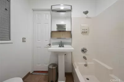 2989 W 12th Street, Los Angeles, CA 90006 - Photo 13
