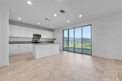 29109 Sunforest, Lake Elsinore, CA 92530 - Photo 11