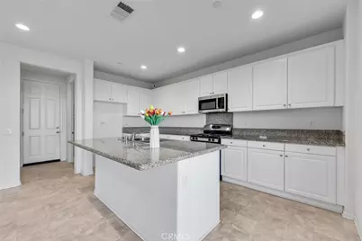 29109 Sunforest, Lake Elsinore, CA 92530 - Photo 9