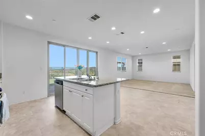 29109 Sunforest, Lake Elsinore, CA 92530 - Photo 7