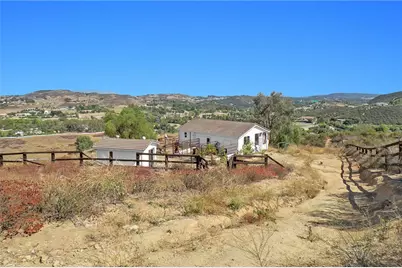 39158 Vista Del Bosque, Murrieta, CA 92562 - Photo 23