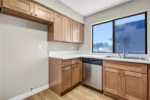 8221 Langdon Ave, Van Nuys, CA 91406 - Photo 3