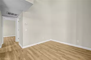 8221 Langdon Ave, Van Nuys, CA 91406 - Photo 17