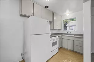 56 N Parkwood, Pasadena, CA 91107 - Photo 11