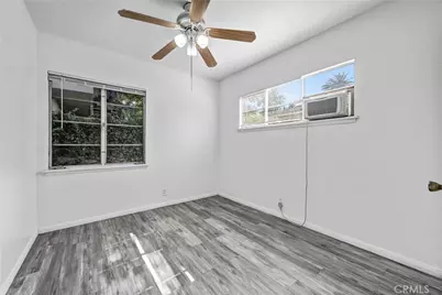 56 N Parkwood, Pasadena, CA 91107 - Photo 15
