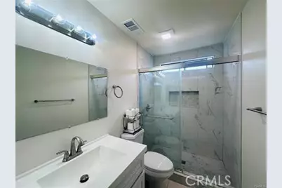 364 W 15th, Los Angeles, CA 90015 - Photo 13