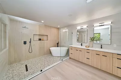 18321 Kinzie, Los Angeles, CA 91325 - Photo 17