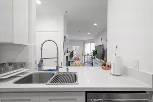 500 S Berendo St, Los Angeles, CA 90020 - Photo 11