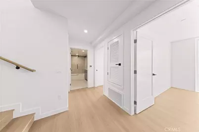 176 N N Catalina Avenue #404, Pasadena, CA 91106 - Photo 15