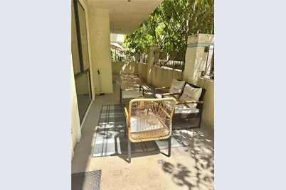 235 S Holliston, Pasadena, CA 91106 - Photo 11