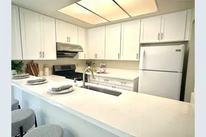 235 S Holliston, Pasadena, CA 91106 - Photo 3