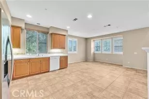 284 Tustin Field Dr, Tustin, CA 92782 - Photo 3