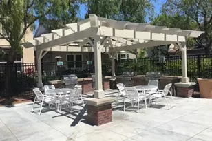 284 Tustin Field Dr, Tustin, CA 92782 - Photo 3